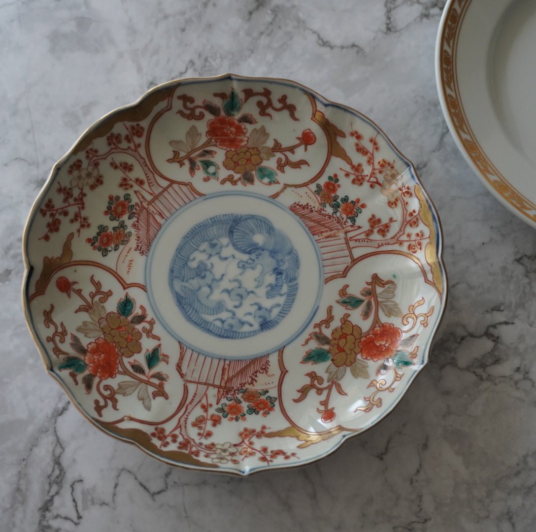 7寸皿】華やぎを食卓に添える、古伊万里金彩の七寸皿 – Kotto Shop