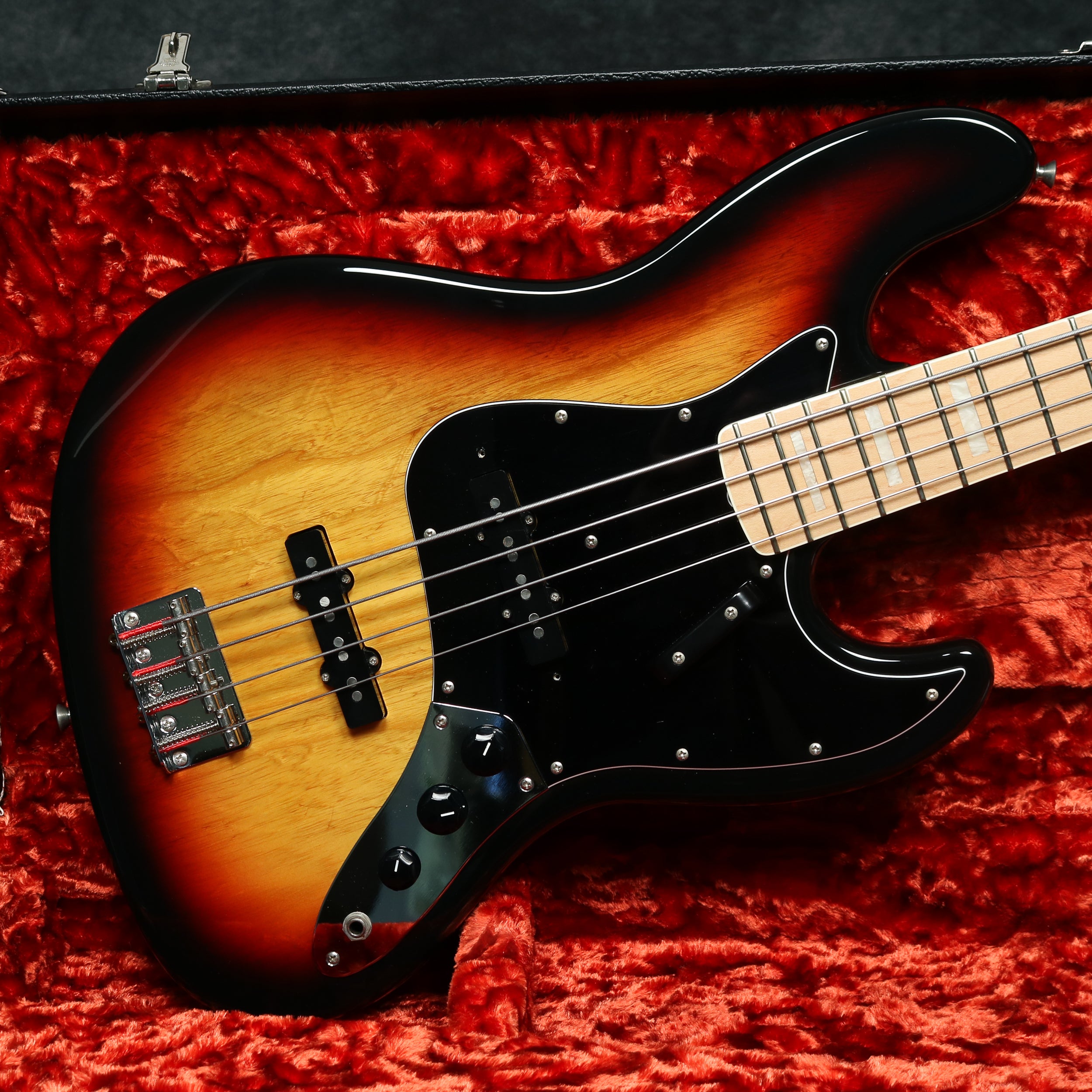 1986 Fender JB-75 Jazz Bass, Sunburst, Made In Japan – Andy Baxter