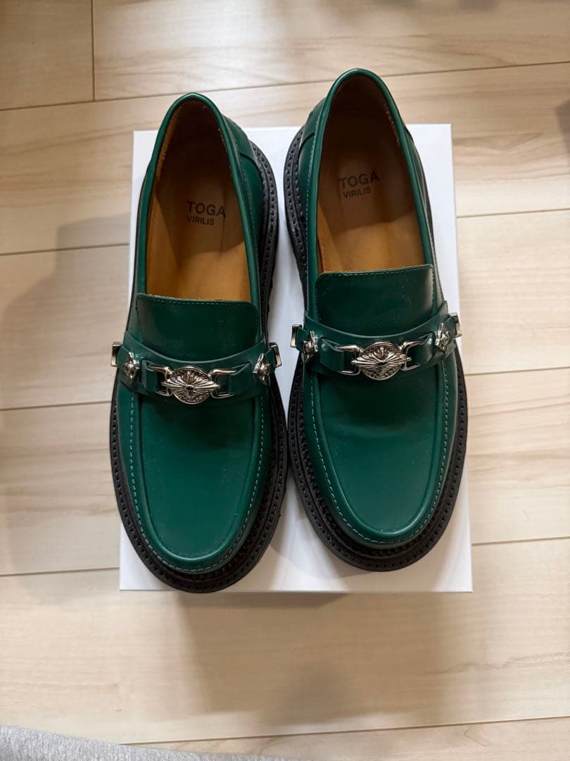毎*得様 TOGA グリーン ローファー Toga Virilis チャンキー レザーローファー | グリーン | FARFETCH JP